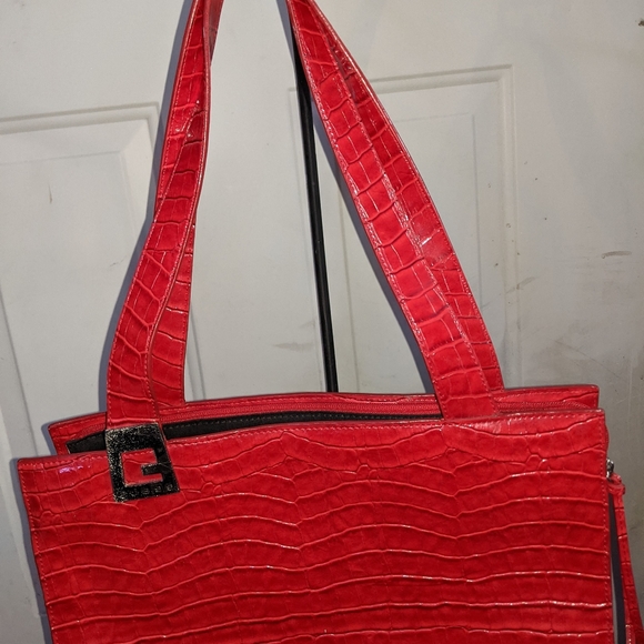 GUESS HANDBAGS - Picture 8 of 16